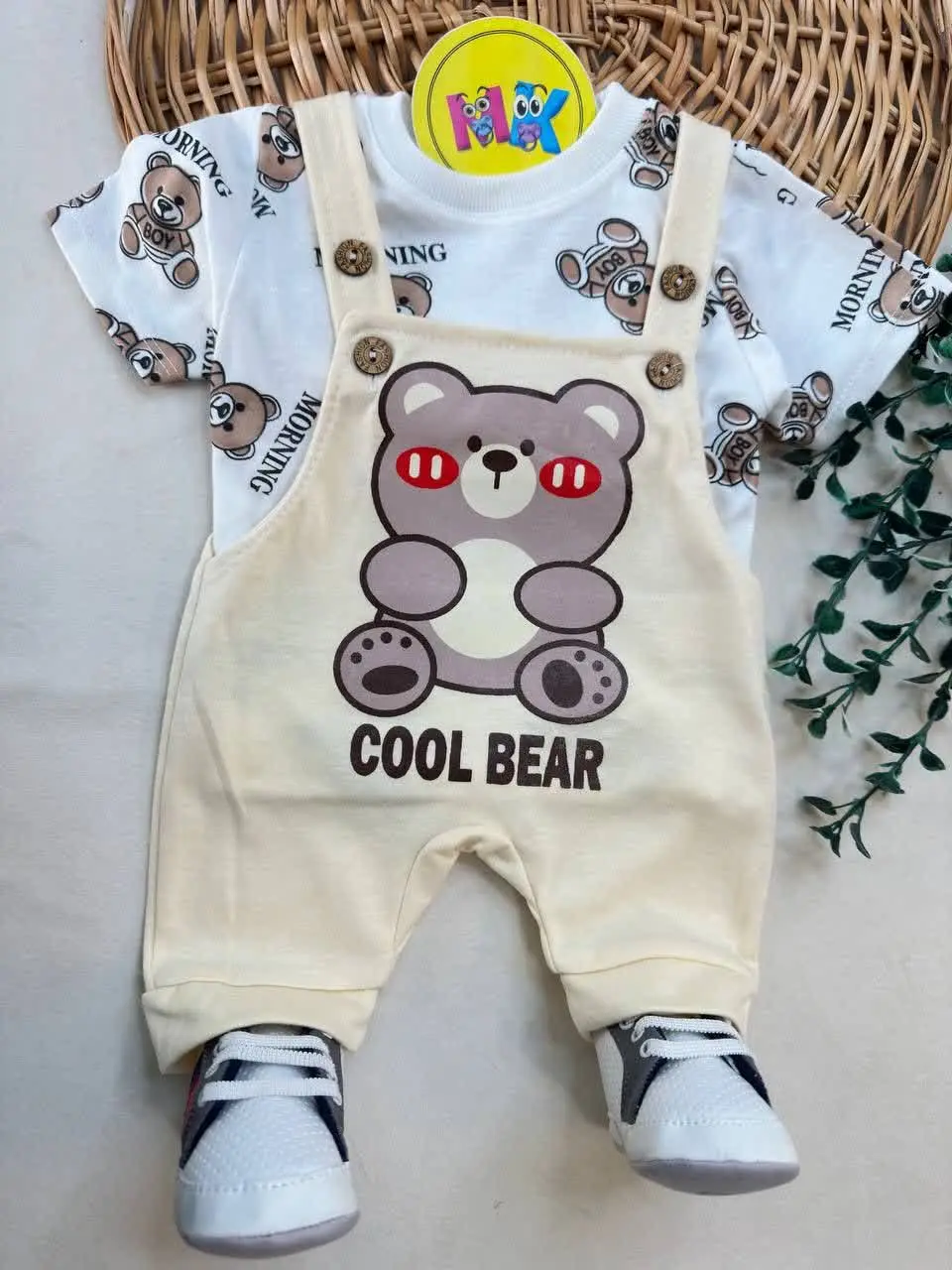 سرهمی پیشبندی طرح Cool Bear شیری نوزادی و کودک کد ۱۱۲۰۱۸ 
