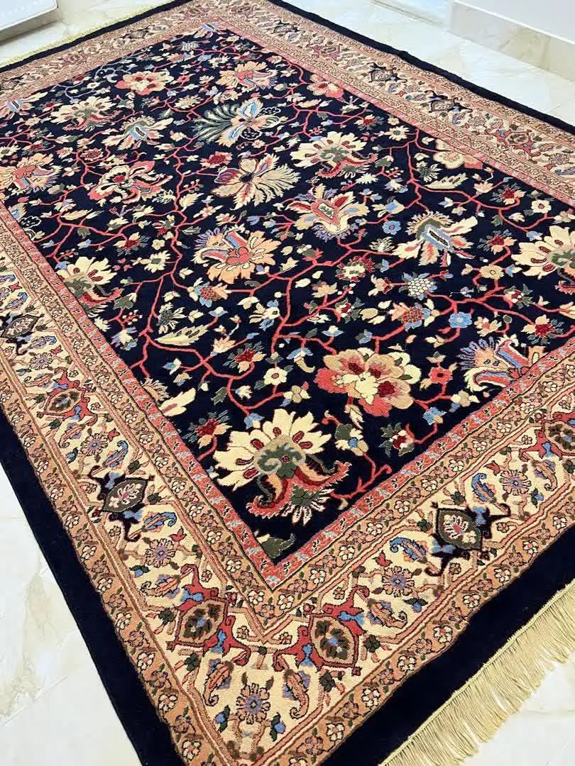 یک تخته فرش ۶ متری ماشینی
