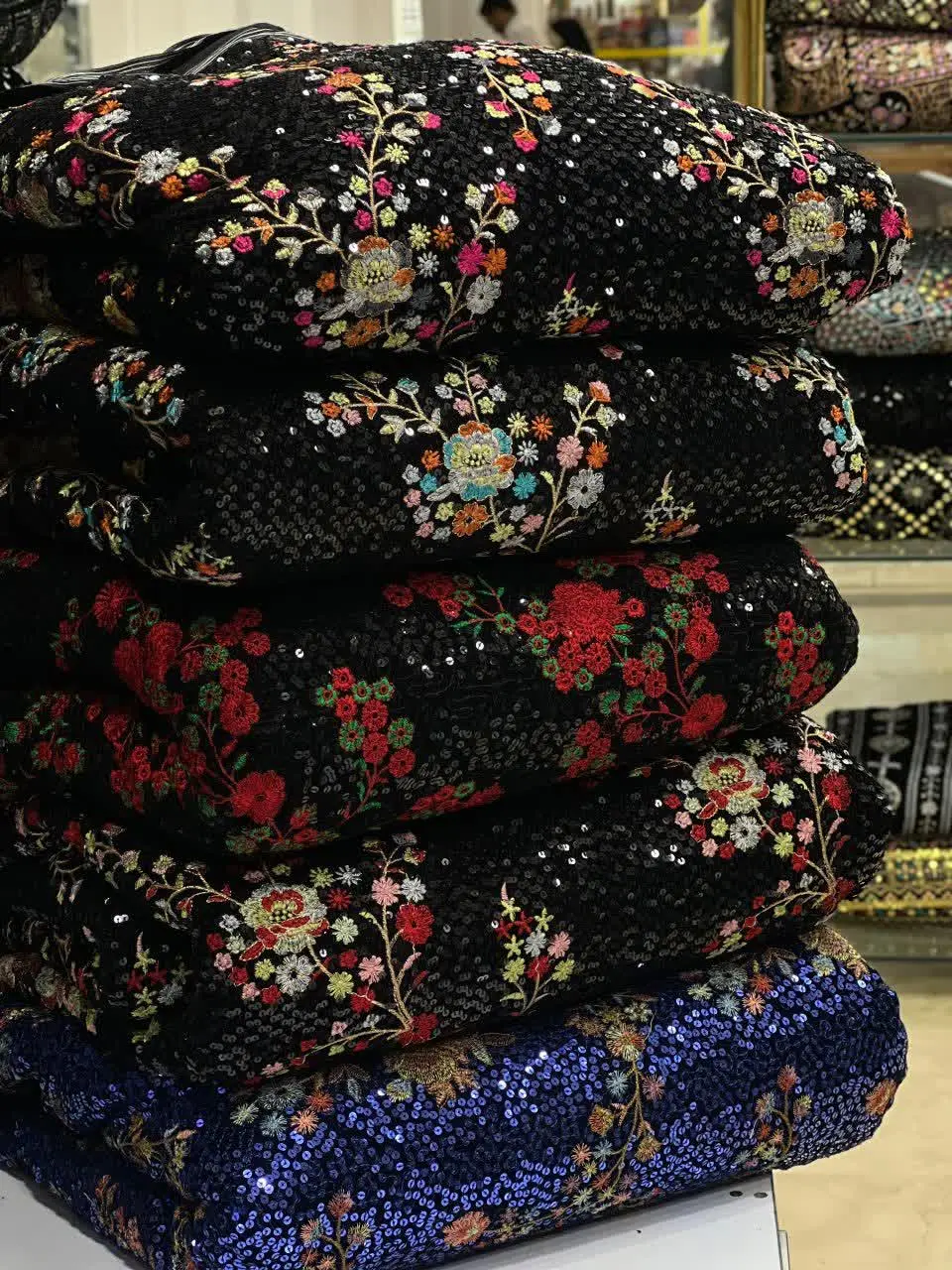 مخمل گل ریسه رنگ بندی شارژ شد
