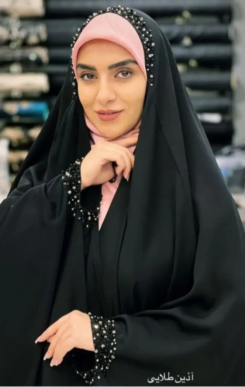 مدل: جده آذین طلایی (جواهر دوزی کار دست، متریال استفاده شده از جنس سنگ) 
