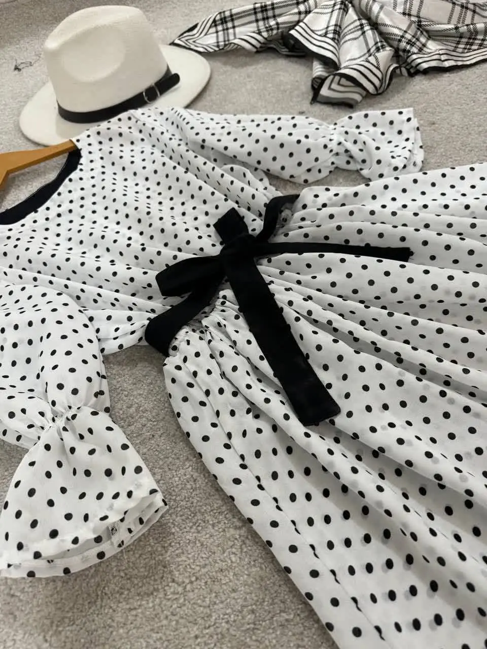 👚 نام: سارافون دلانا
