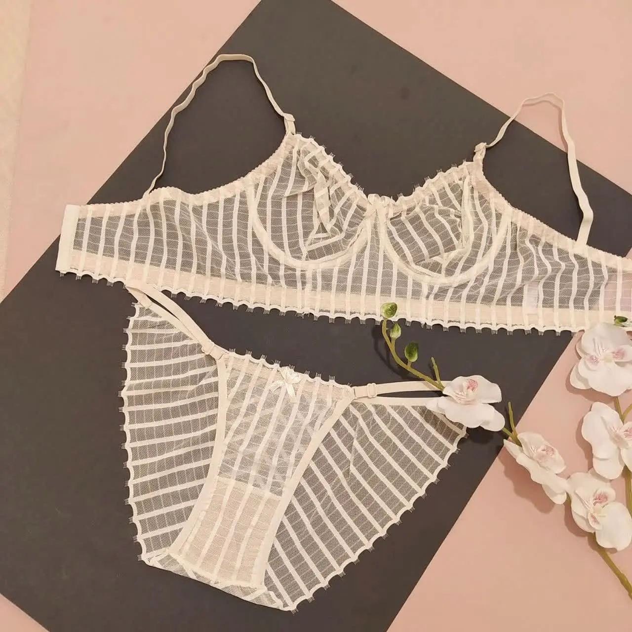 ست شیشه‌ای اتوبانی😍😍

