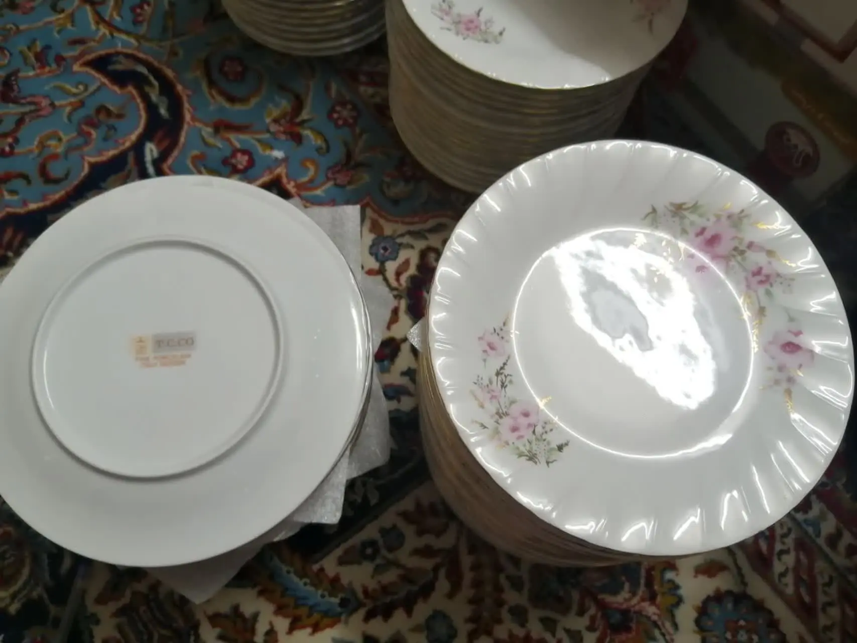 برنج خوری گل عروس، موجودی ۵ دست
