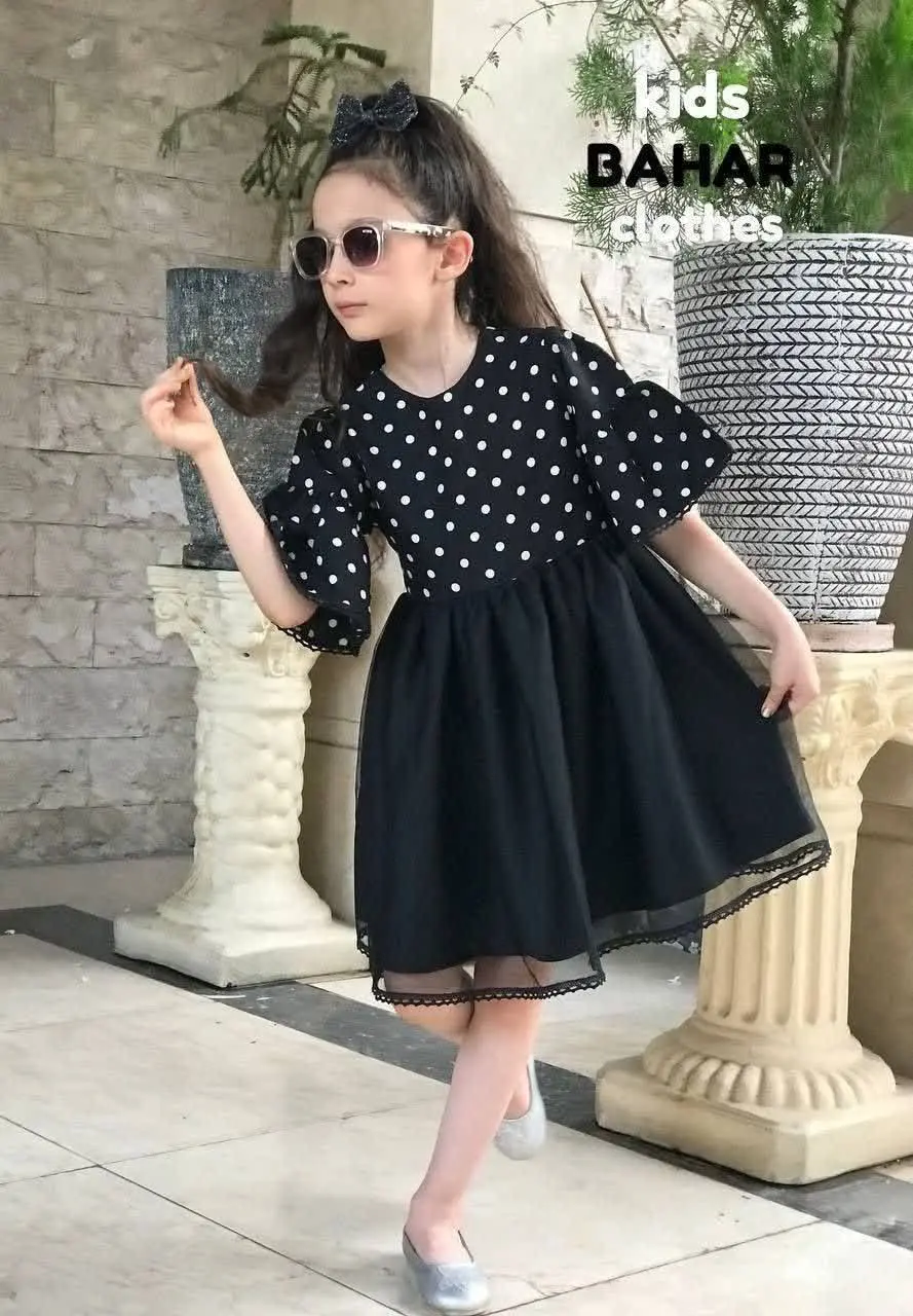 اگه دختر داری این پیراهنو براش نخر😝😝چون بعدش هی همه ازت می‌پرسن از کجا خریدی؟ 🤪
