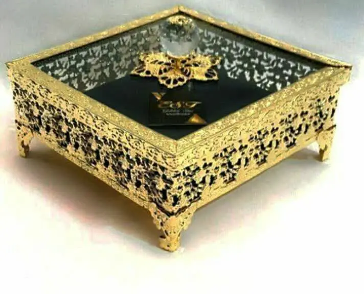 🌈 شکلات خوری مربع طلا کف مخمل 
