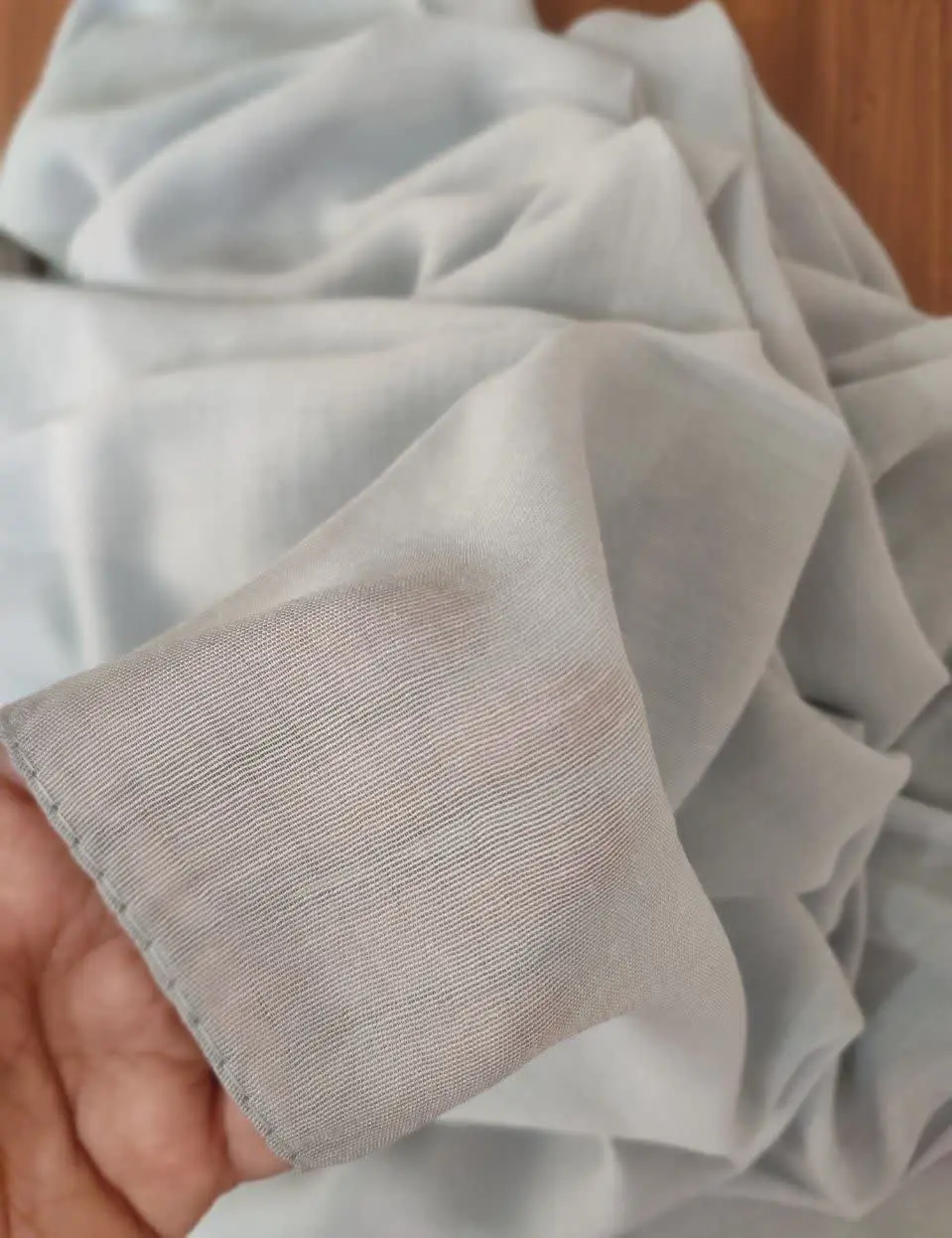 🌟روسری نخی وال ساده 
 — تصویر محصول در تاپ هشتگ