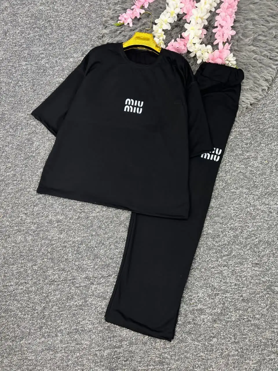 ست miu miu