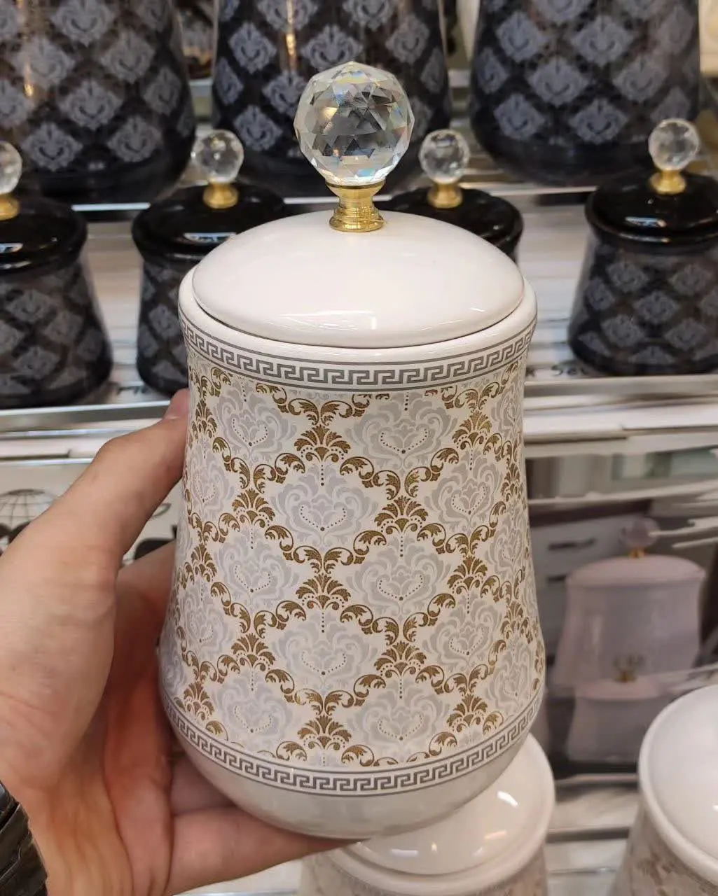 دو مدل بیضی و گرد موجود
