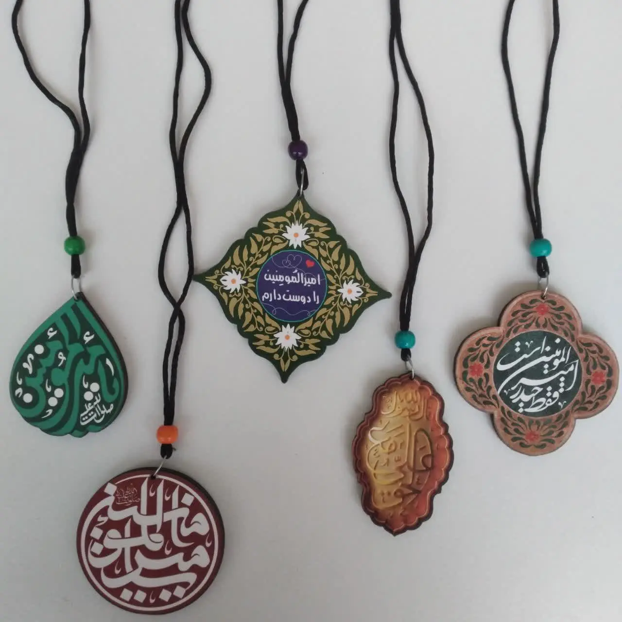 🌿 آویز چوبی دو طرفه غدیری 
