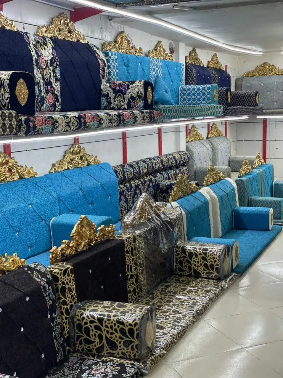 دومدل تاجدار و بدون تاج 
