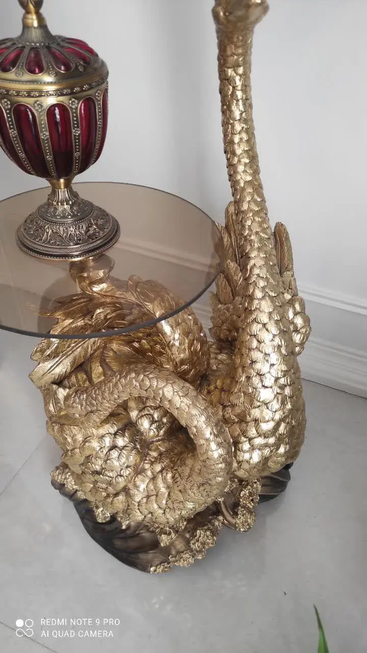 میز کنار سالنی فوق العاده زیبا و خاص 😍

