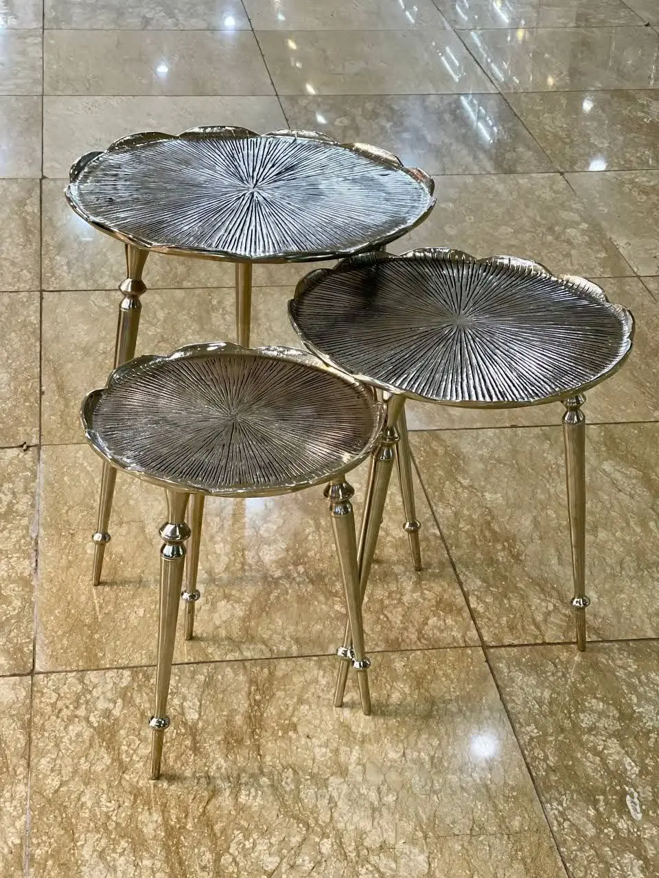 عسلی ۳ سایز نیلوفر نقره
