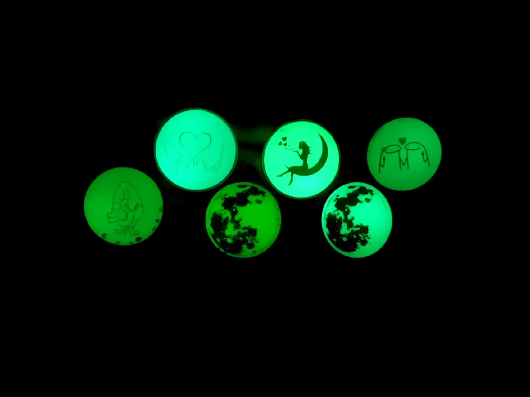 براتویی که عاشق ماه و تابششی درشب🥺✨🌙
