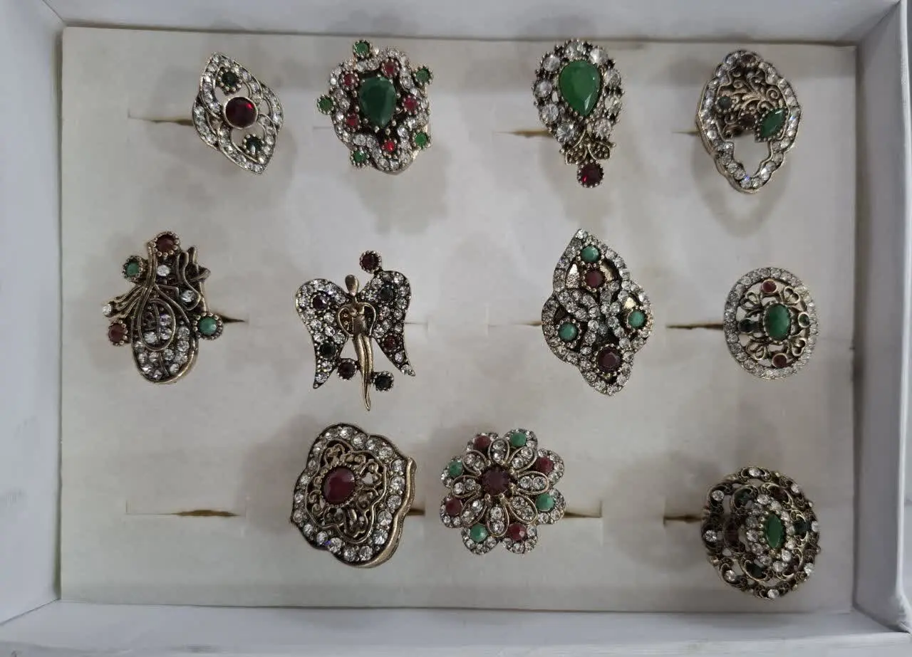 کیره روسری نگین دار قجری
