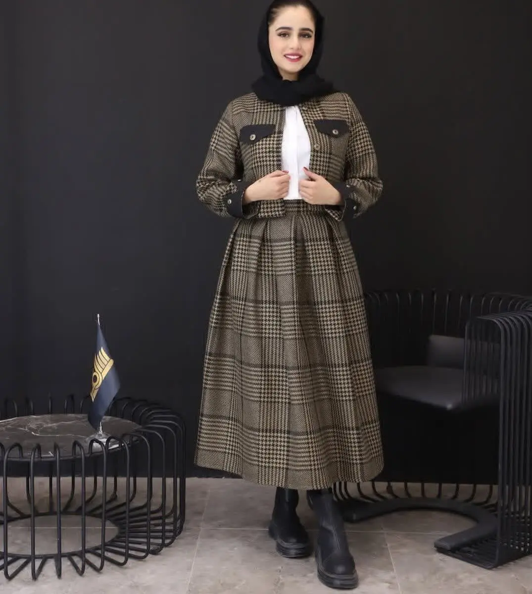 👚نام: کت دامن نیلوفر — تصویر محصول در تاپ هشتگ