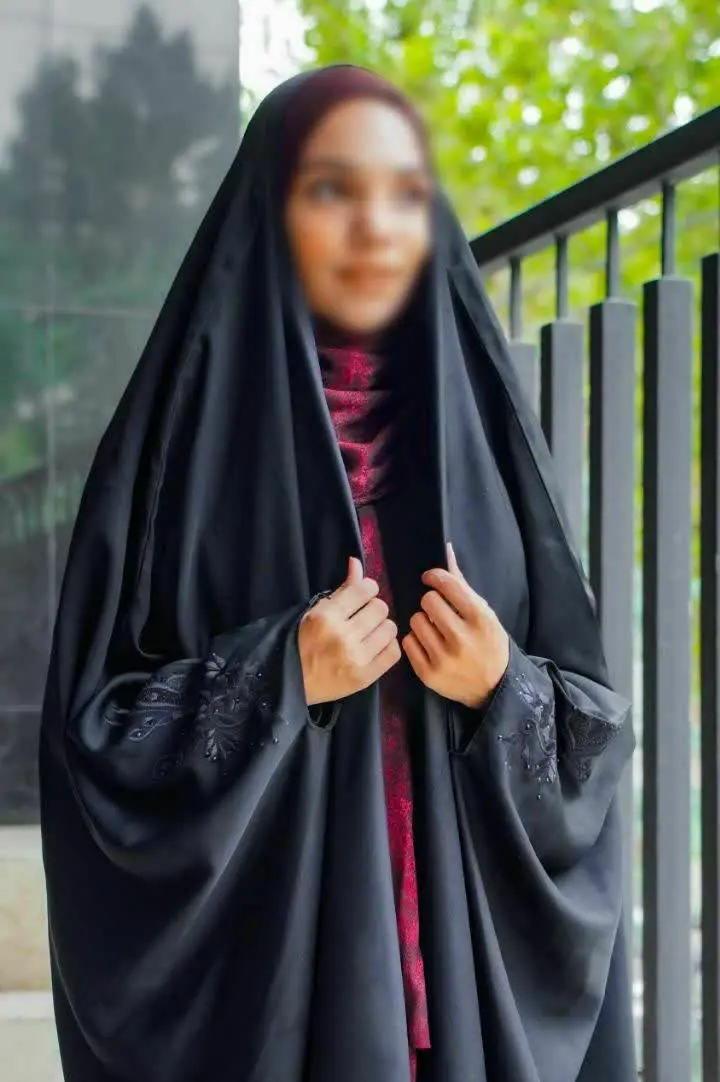 مدل: جده بهشت
