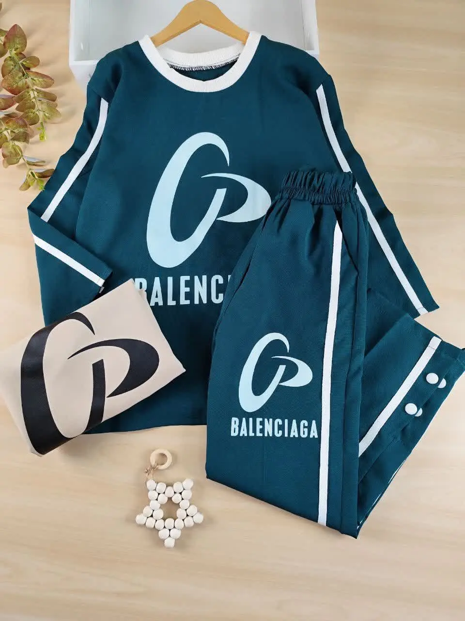 بلوز شلوار Balenciaga
