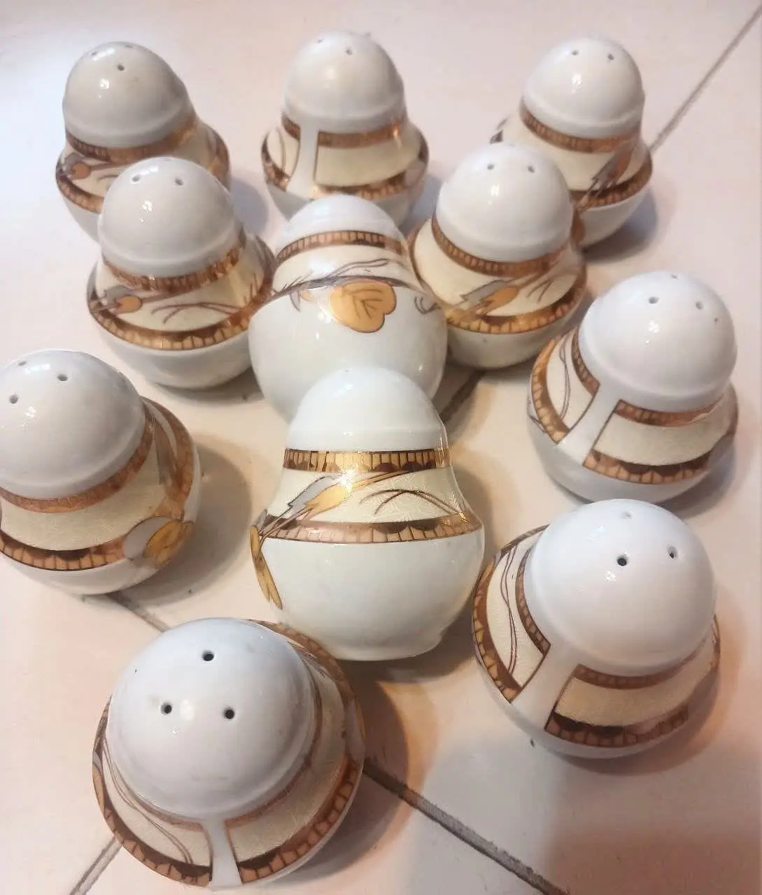 ۱۱ دونه نمکدان چینی