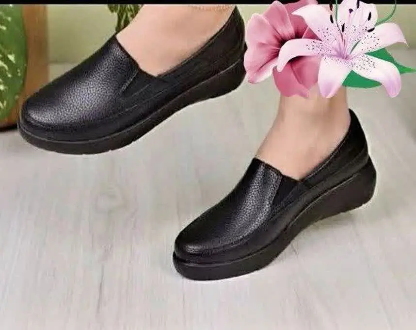 طبی زیره پیو نرم 👉رویه چرم بیاله👉سبک و راحت👉کیفیت عالی 👉سایز۳۷تا۴۲✅