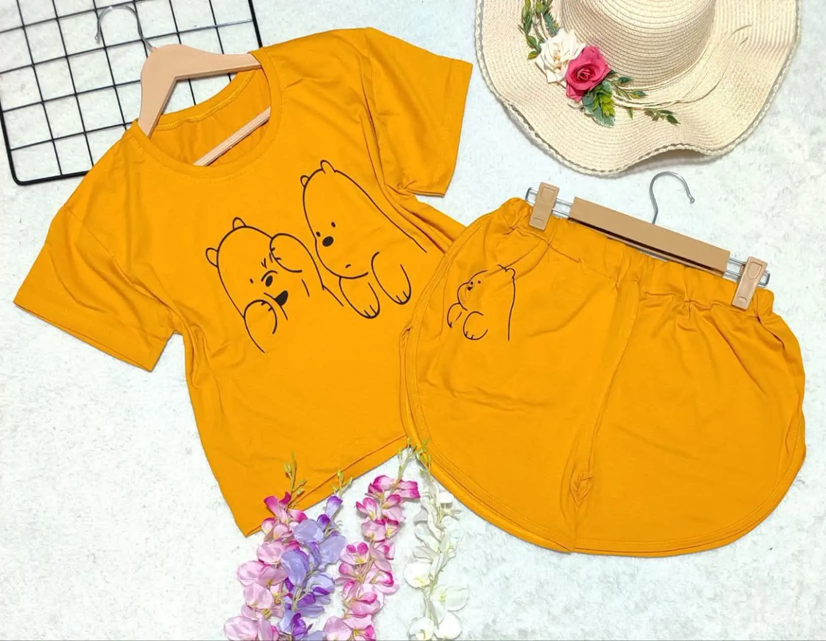 👚نام: کراپ و شلوارک قواره دار ۳۰