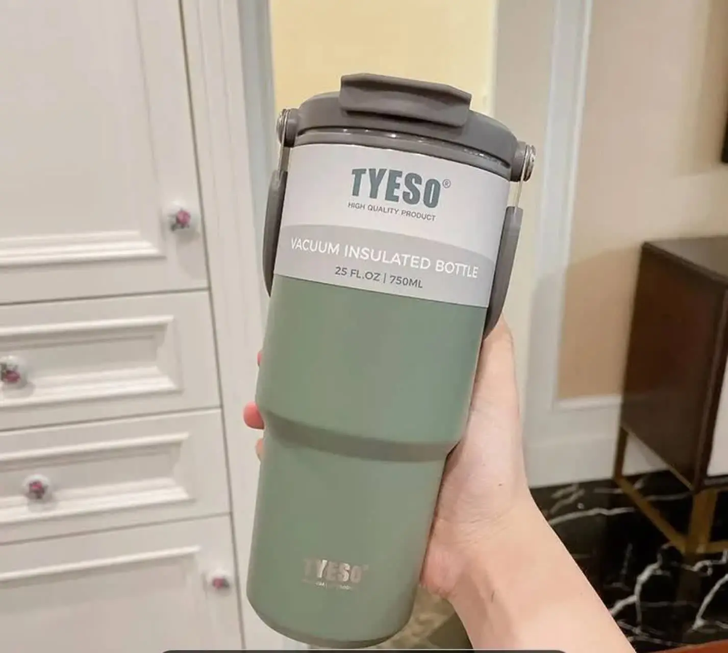تراول ماگ برند معروف TYESO