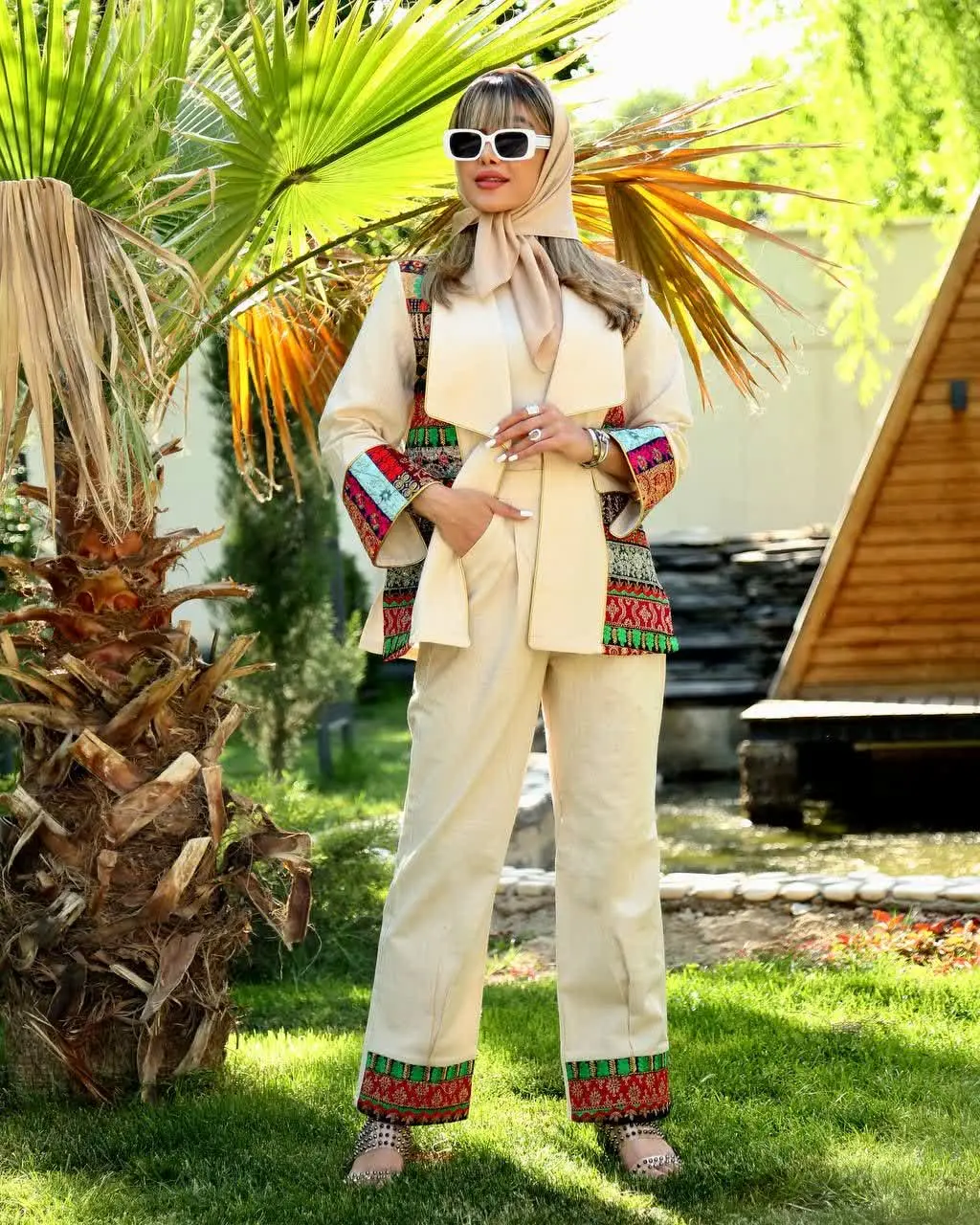 مدل کت شلوار مهشید 😍