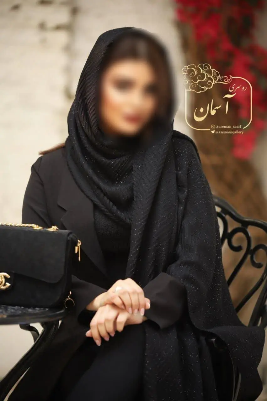 مشابه شال اورجینال اما کار فوق العاده عالی و با کیفیت ایرانی که خیلی از افراد این کار رو به عنوان شال اورجینال به مشتریا میفروشند🌹 قواره حدود ۷۰ در ۲ متر