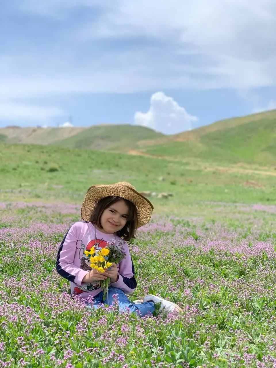 😍نام شرکت کننده: آتنا محبوب ۹ساله