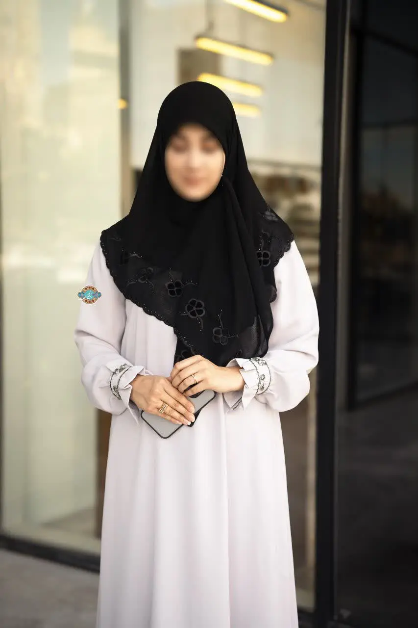 روسری گلدوزی کد۲۰۹