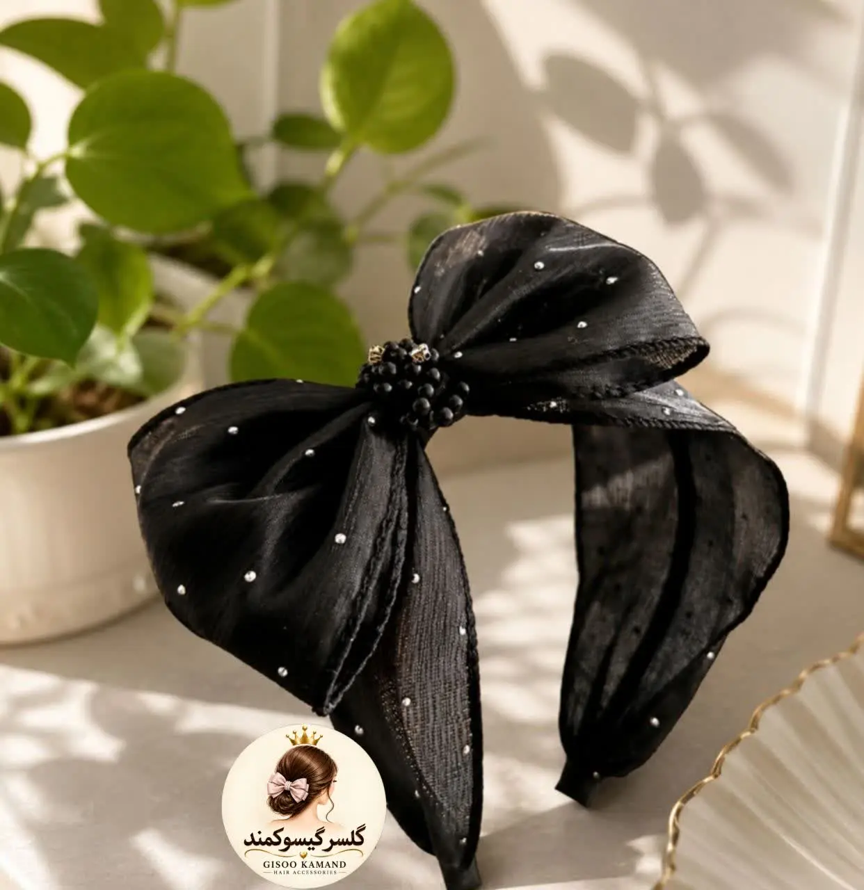 تل نگین دار مشکی😍 — تصویر محصول در تاپ هشتگ