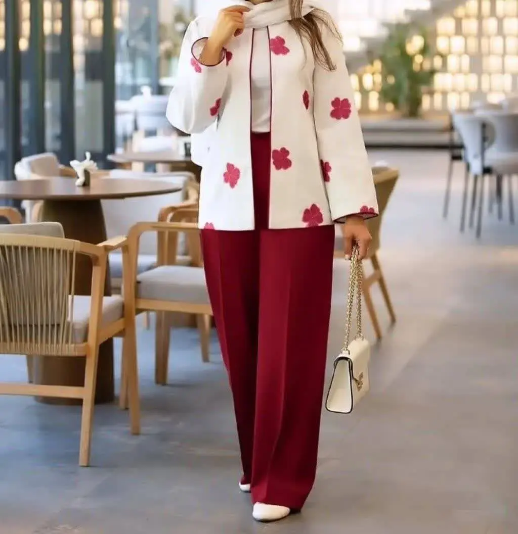 👚 نام: کت شلوار گلدار