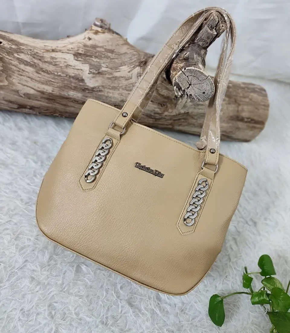 👛#کیف زنانه مدل دیور زنجیر نما😍