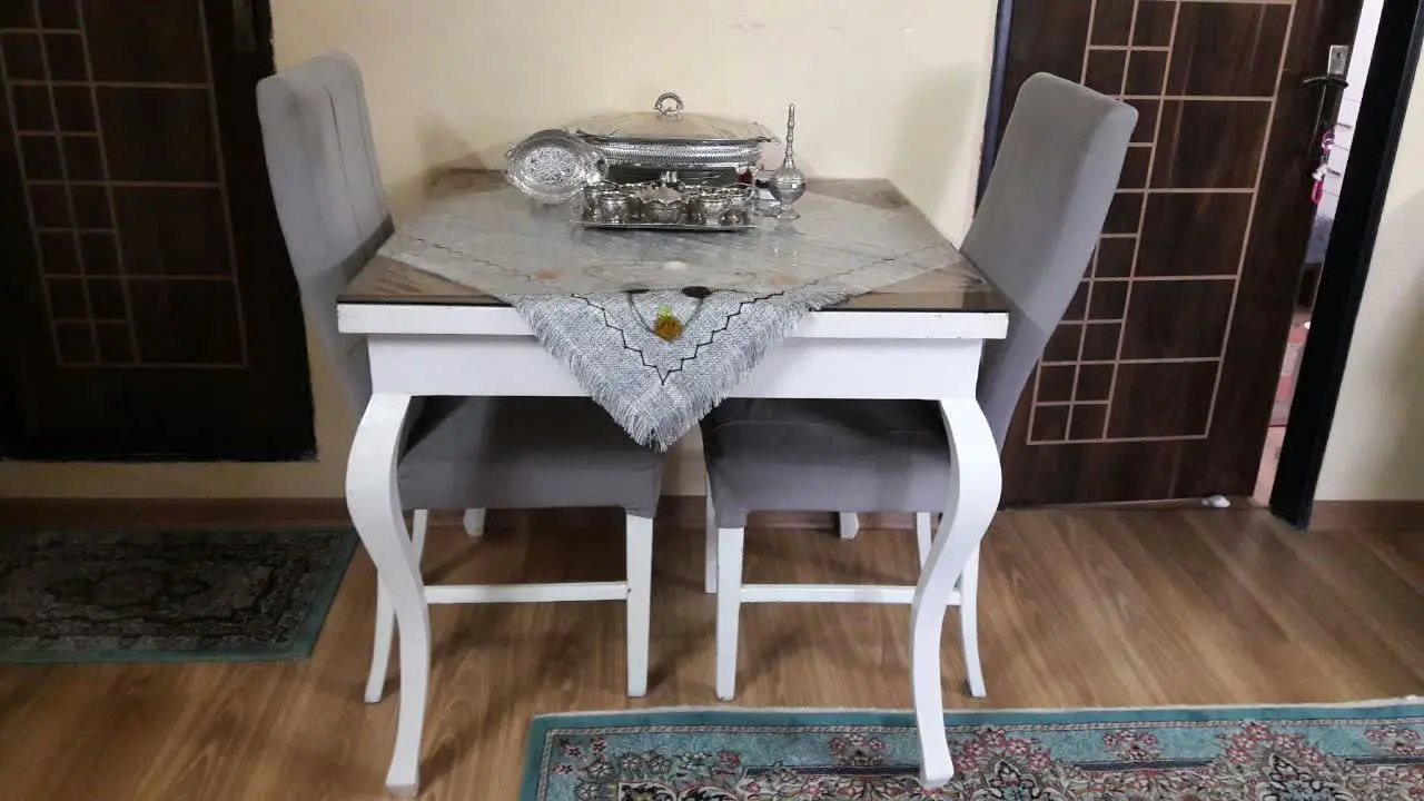 میز نهارخوری ۴ نفره