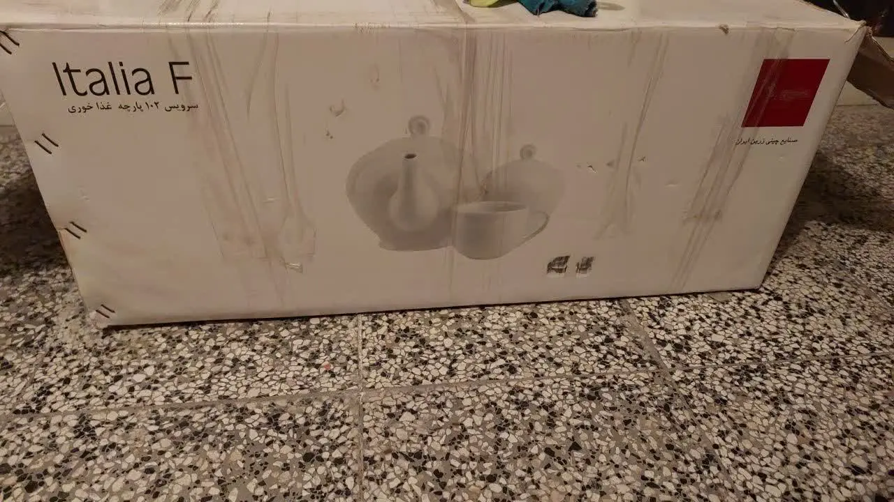 سرویس چینی زرین ۱۰۲پارچه