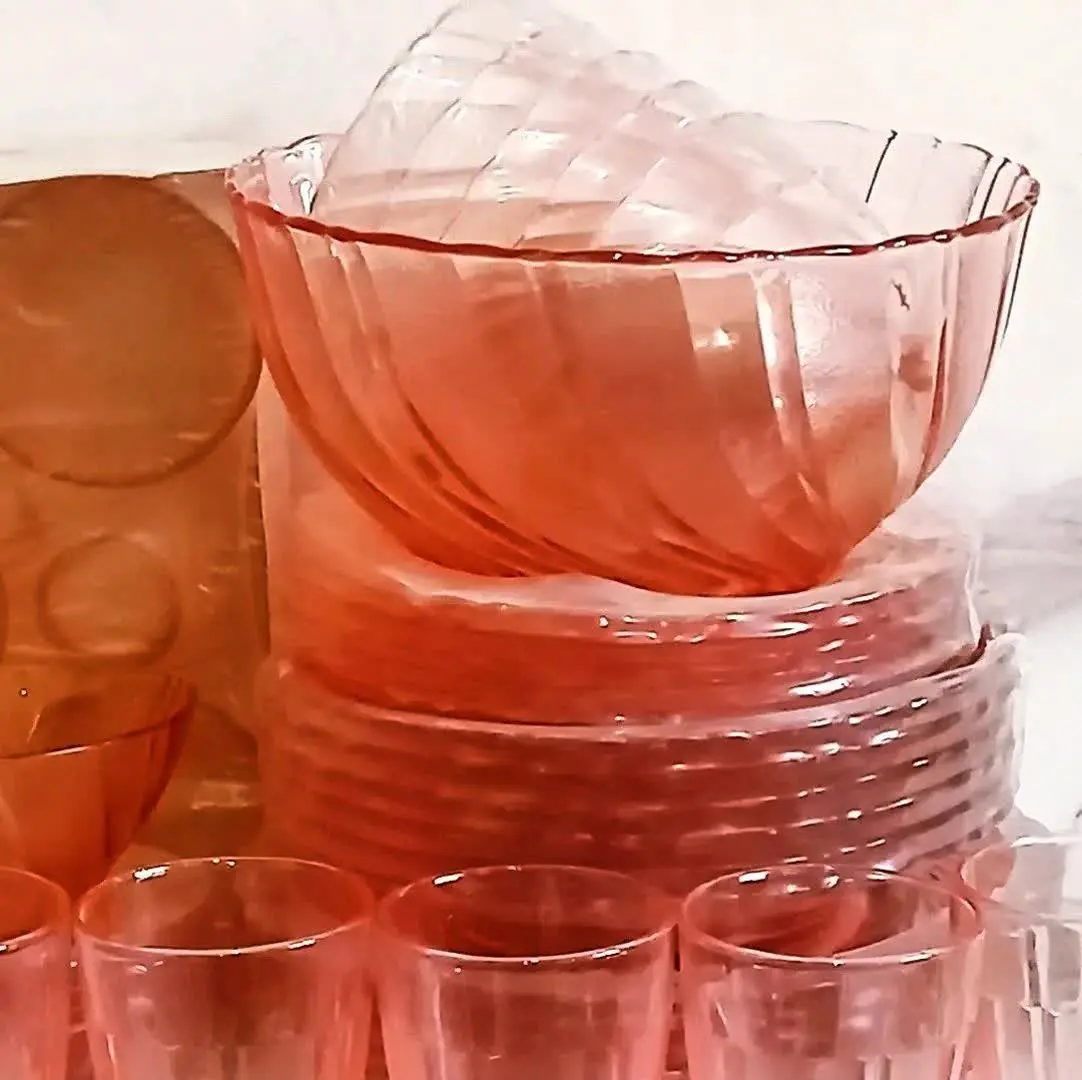 یک کاسه بزرگ سالادی قطر ۲۳