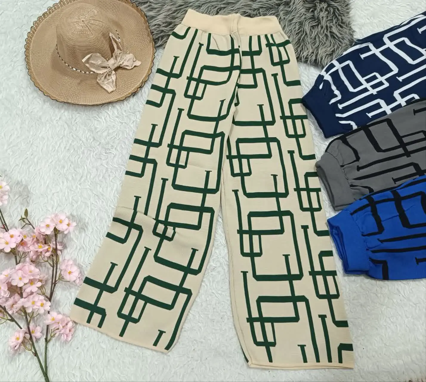 👚نام: شلوار بگ طرحدار ۶۰۱