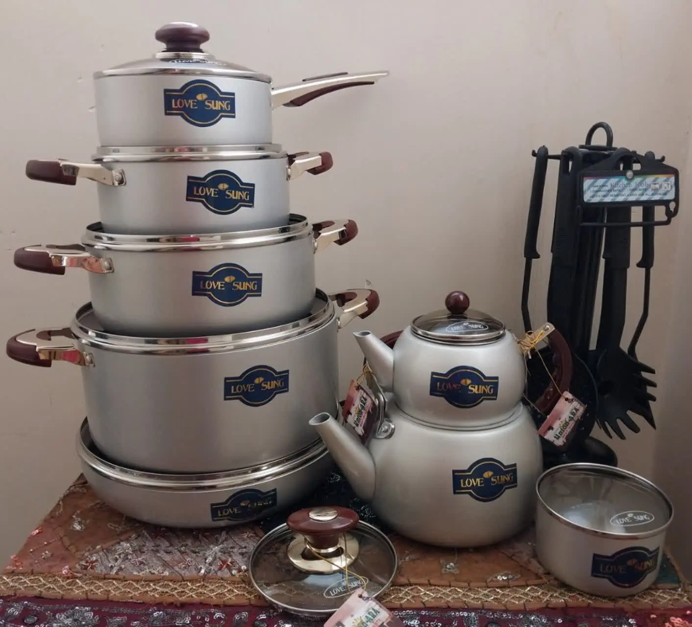 سرویس قابلمه۲۵ پارچه لاوسانگ