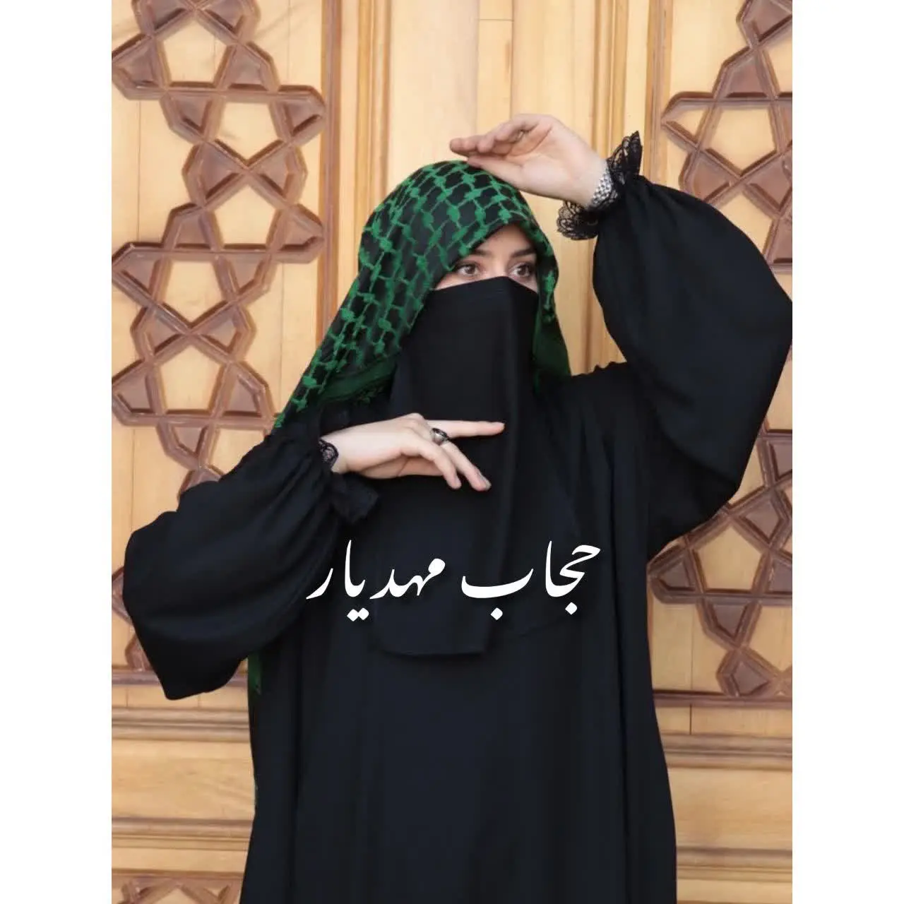 #سوالاتشما
— تصویر محصول در تاپ هشتگ