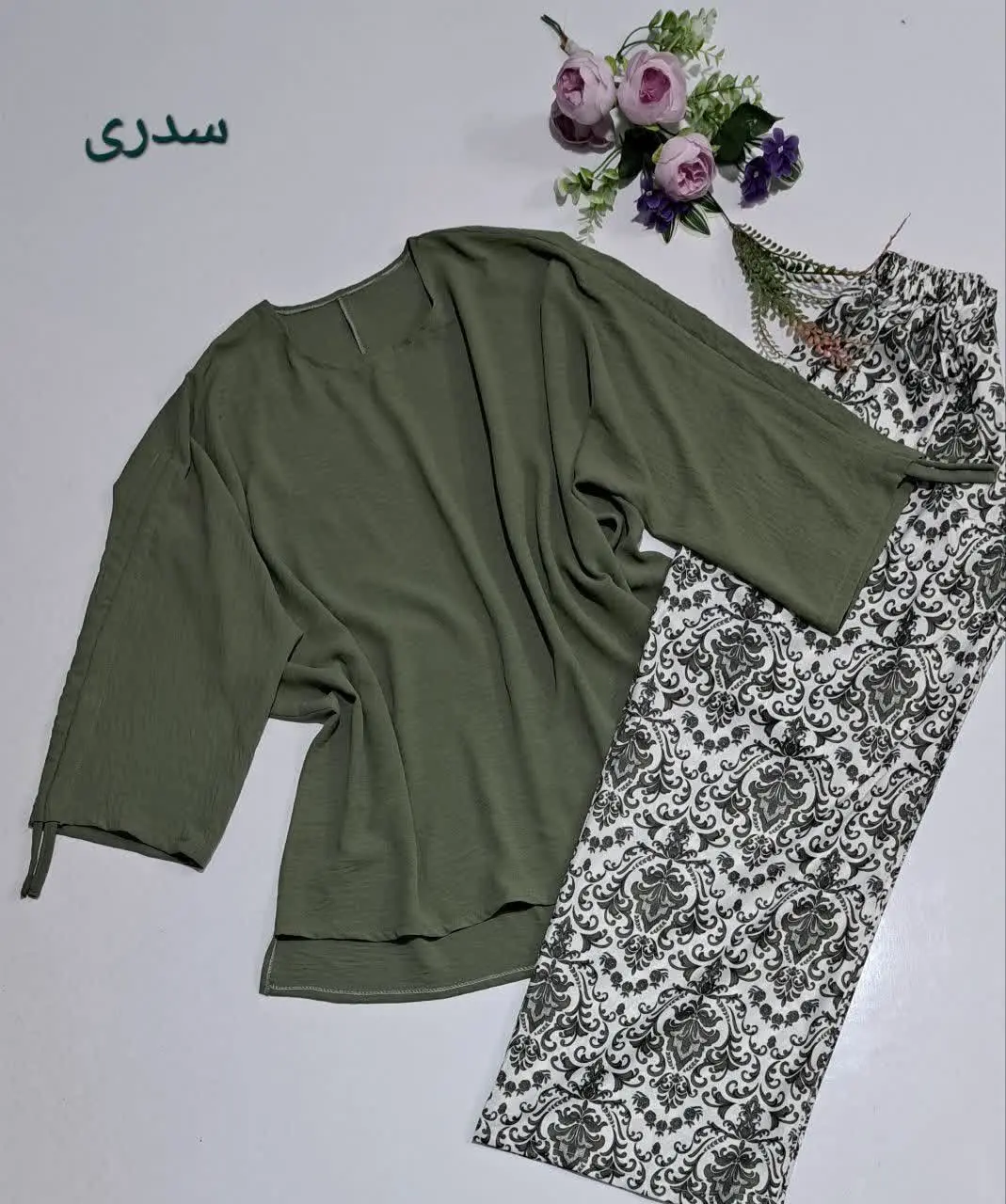 👗🌸اینبار یه ست قواره دار اوردیم این ست میتونه یه انتخاب عالی بهعنوان لباس راحتی برای سفر بهاری باشه—هم سبک، هم خنک، هم با استایل 😍🚗❤️