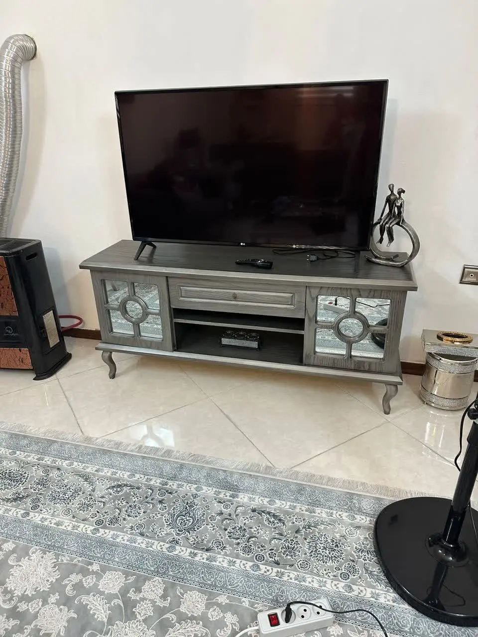 کنسول و میز تلوزیون