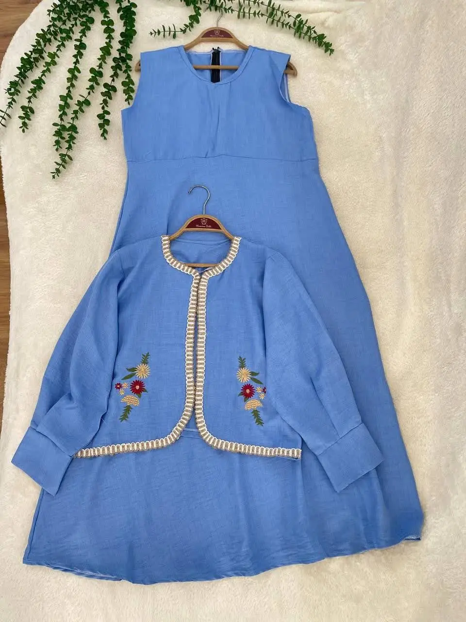 کت سارافون لوسی