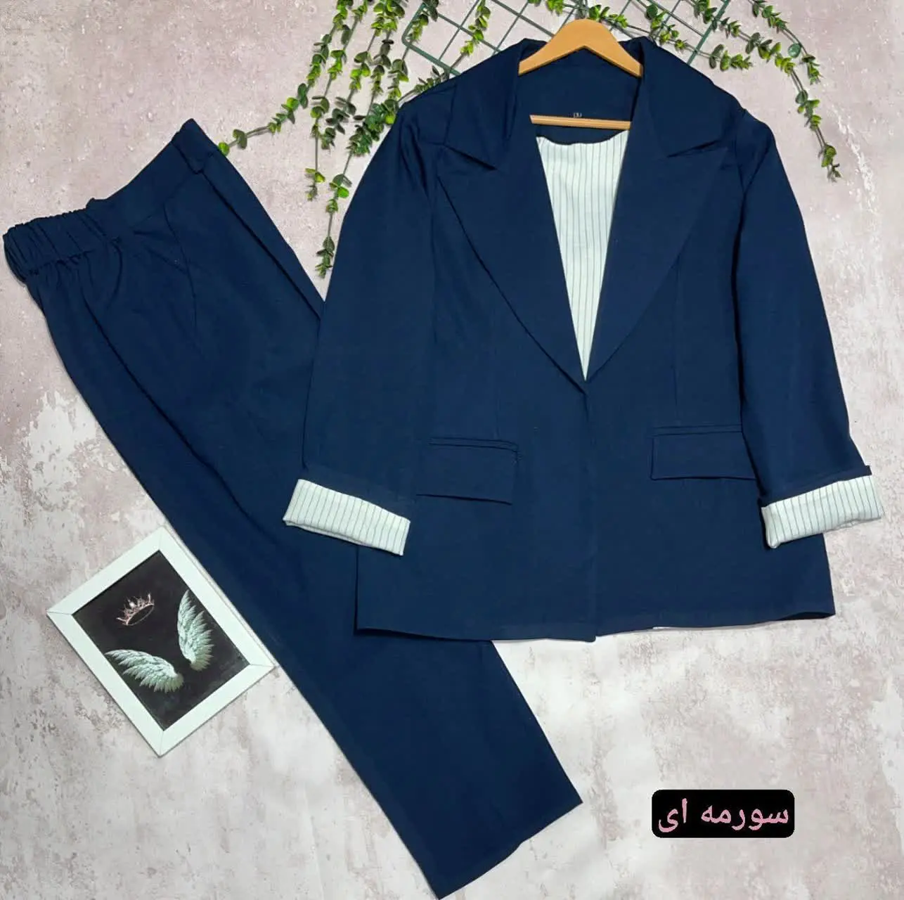 مگه میشه غیرژورنال یه مدل از ژورنالش قشنگتر باشه😍بحدددی باکیفیته این مدل که نگممم براتون 🫠فقط آستیناش☺️