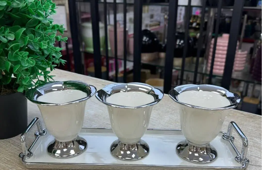 دسر خوری با آجیل خوری