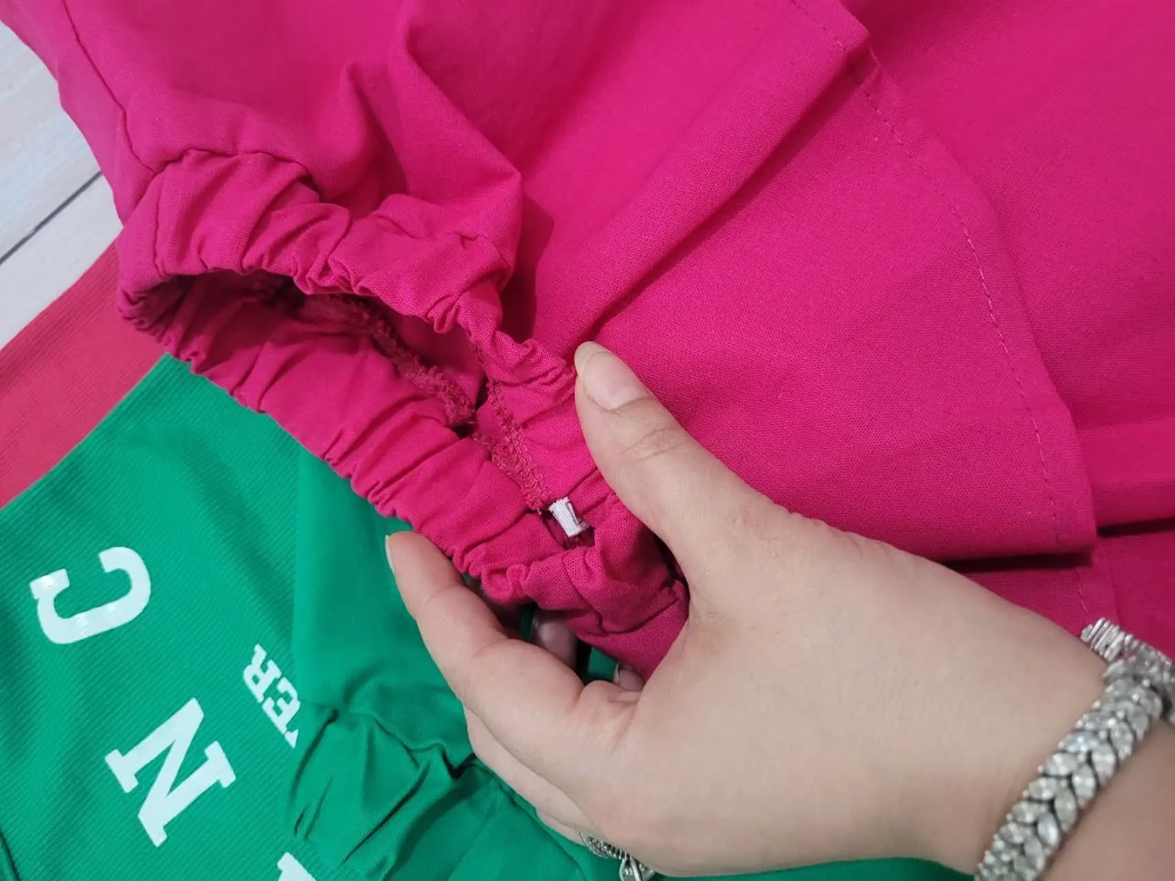 ❌چیزی نیست اینو دیدی فشارت افتاده این شکلاتو بخور درست میشی! 🤏🍬