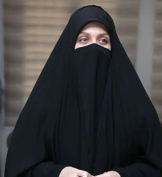 #نقاب زیر چشمی
