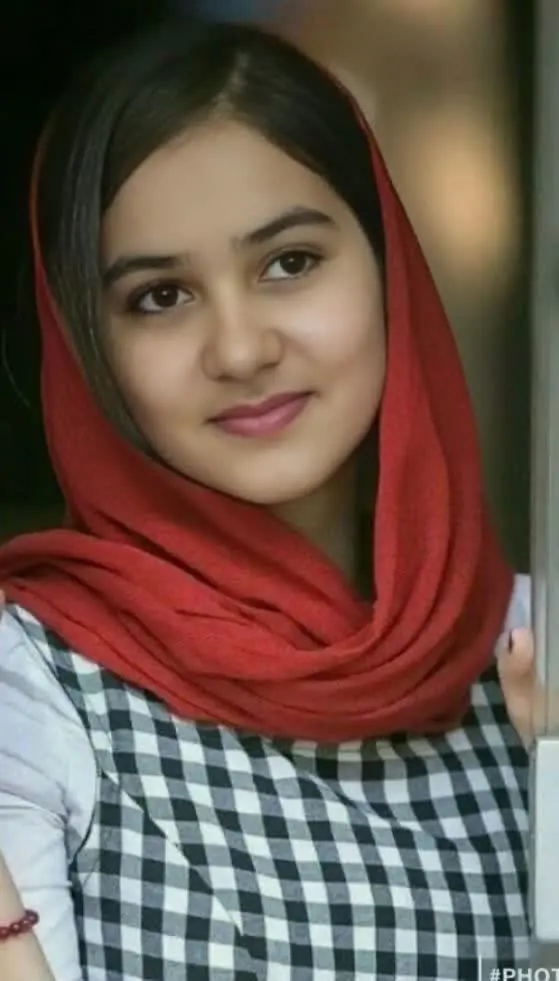 نام شرکت کننده: سوگند حسنی از همدان