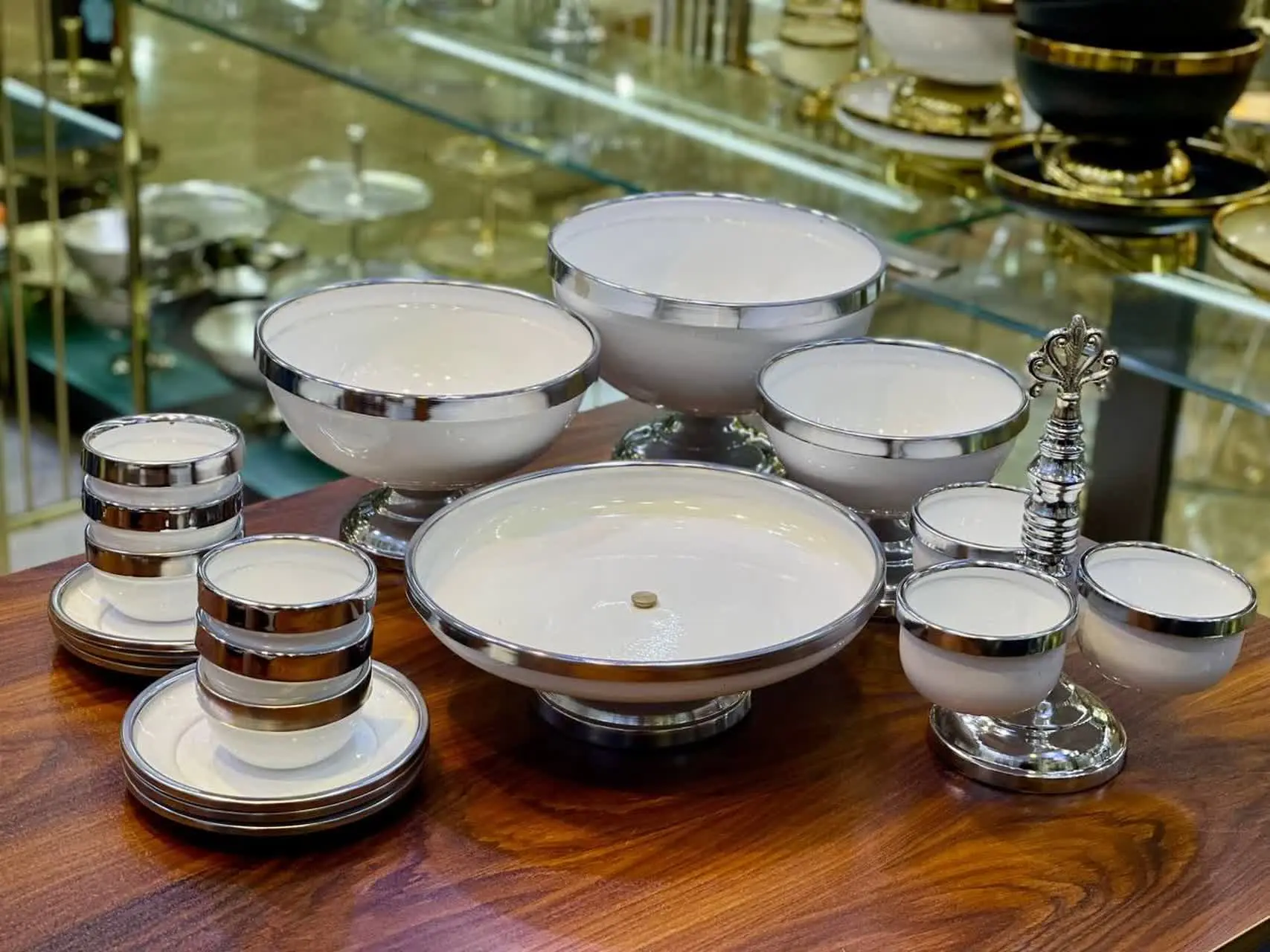 سرویس ۱۷ پارچه اقتصادی