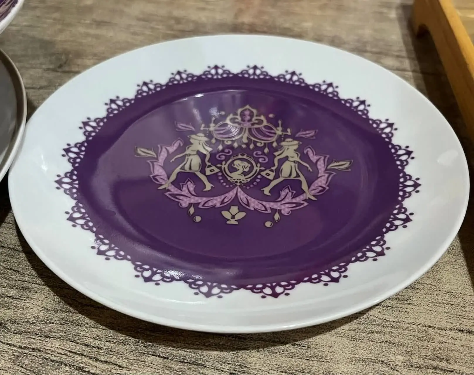 سرویس غذاخوری وچایخوری ۴ نفره خارجی