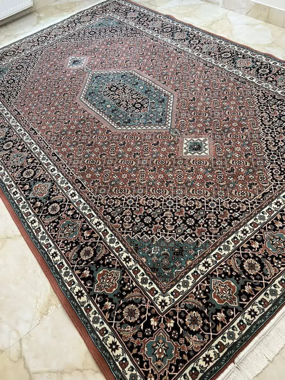 یک تخته فرش ماشینی ۶ متری طرح ماهی ❌️❌️