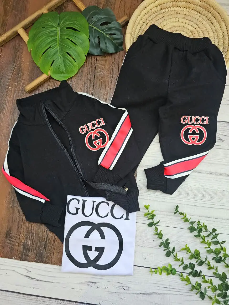 سه تیکه اسپرت Gucci
